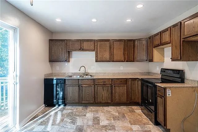 3821 NE 52nd Ter