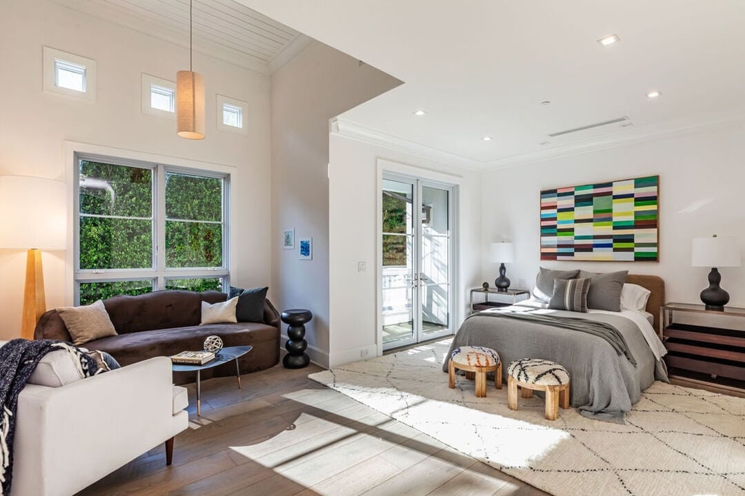 Monarch Reserve, N Norman Pl, 90049