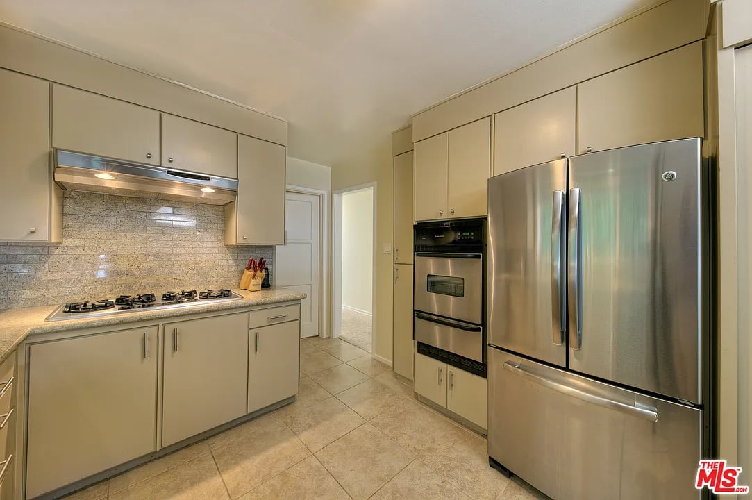 339 Arno Way