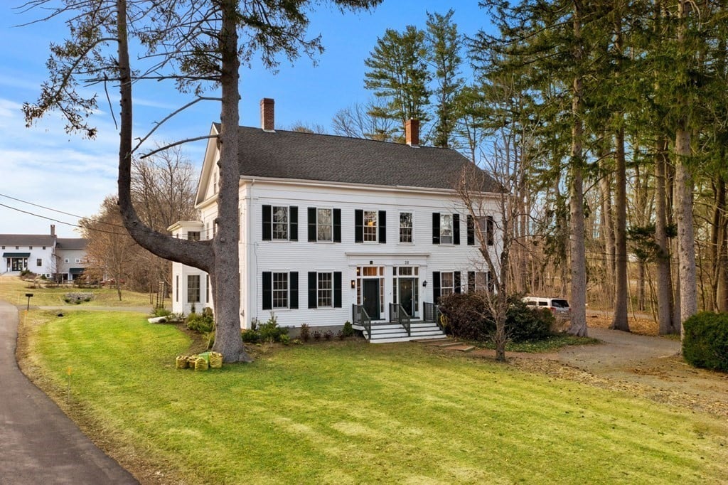 30 Toppans Ln