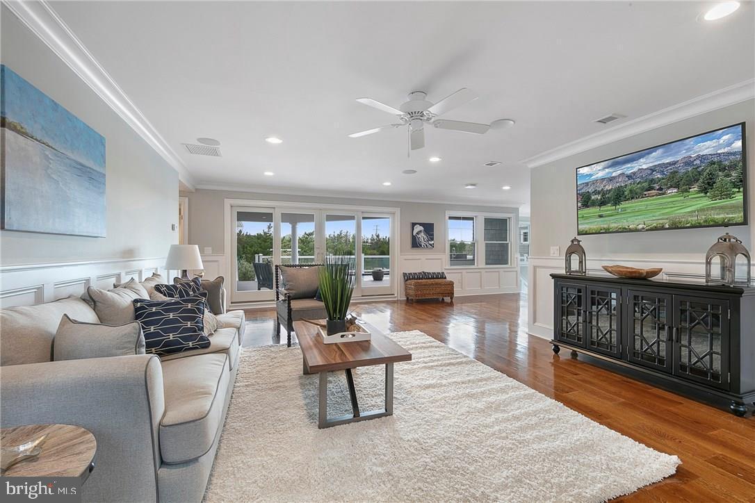 25 Long Beach Blvd, #A