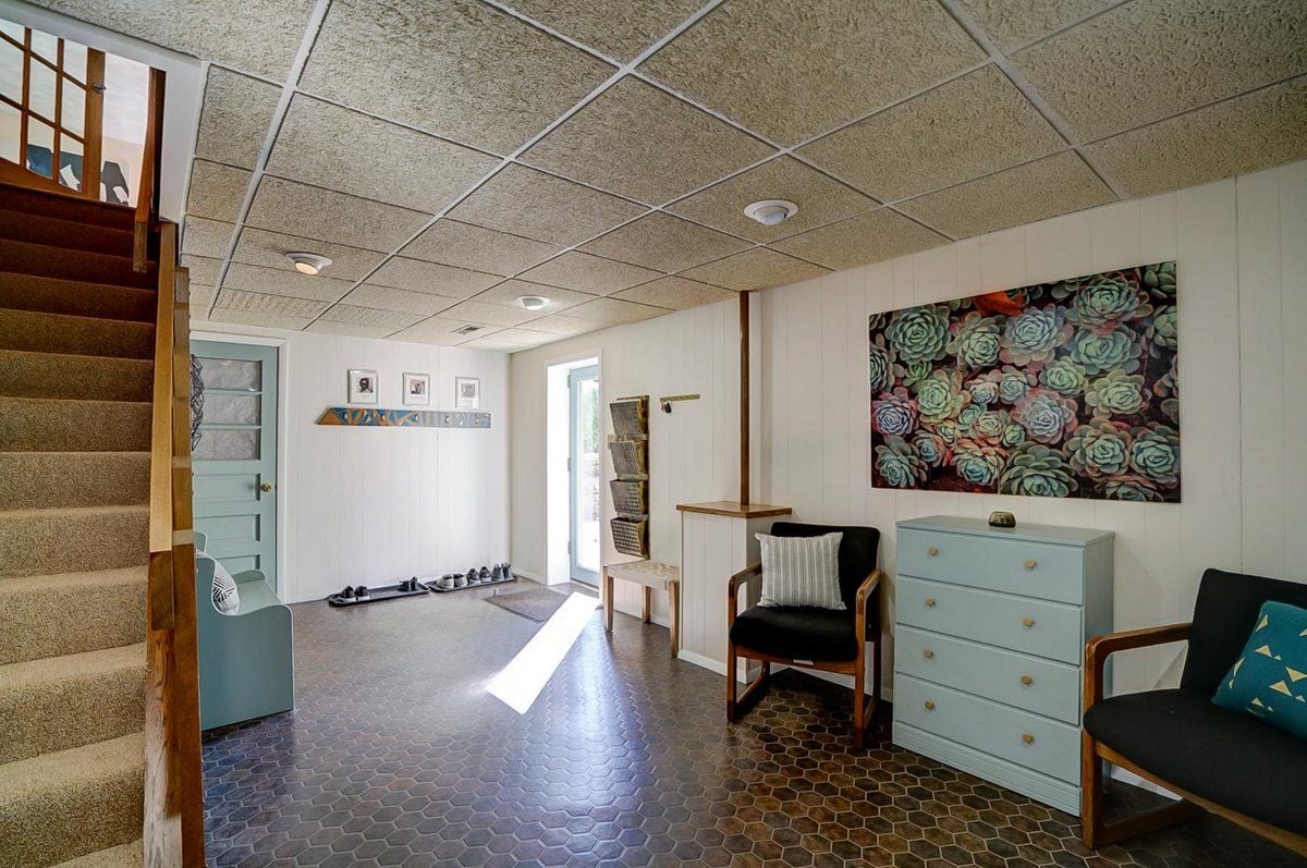 Mid-Century Modern Oasis
