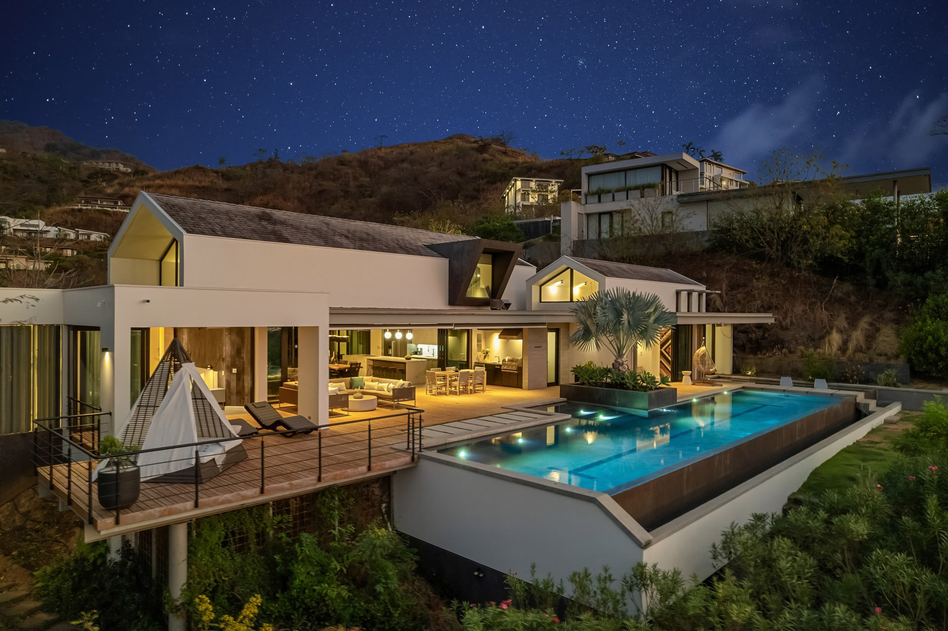 Casa Sombaile | Luxury Ocean View Estate with Proven Rental Income in Mar Vista