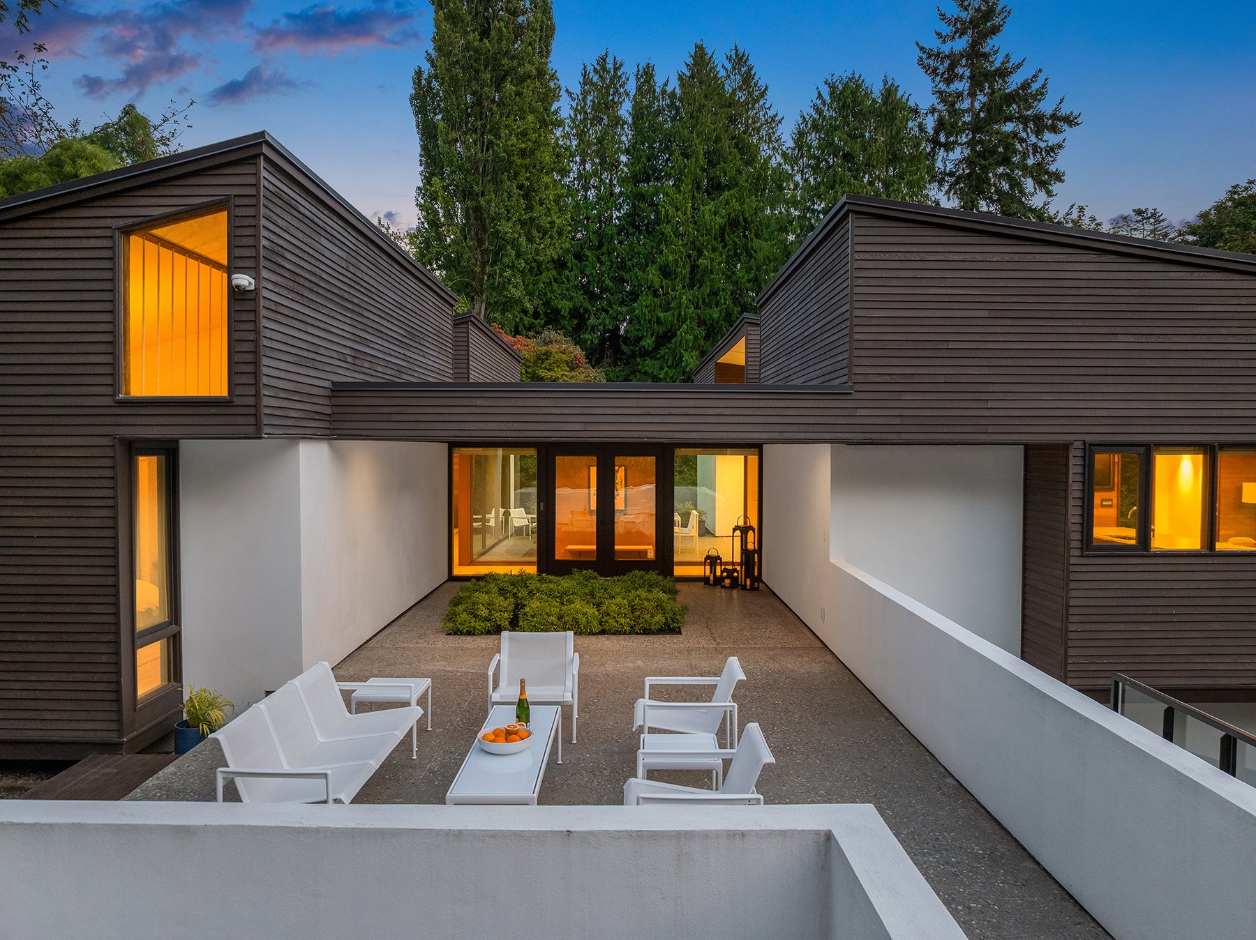 4343 W McLaren Street