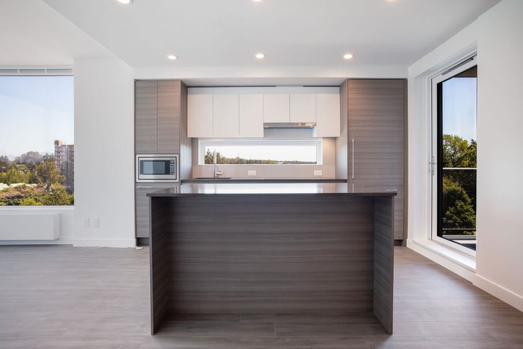 13655 Fraser Hwy, #909