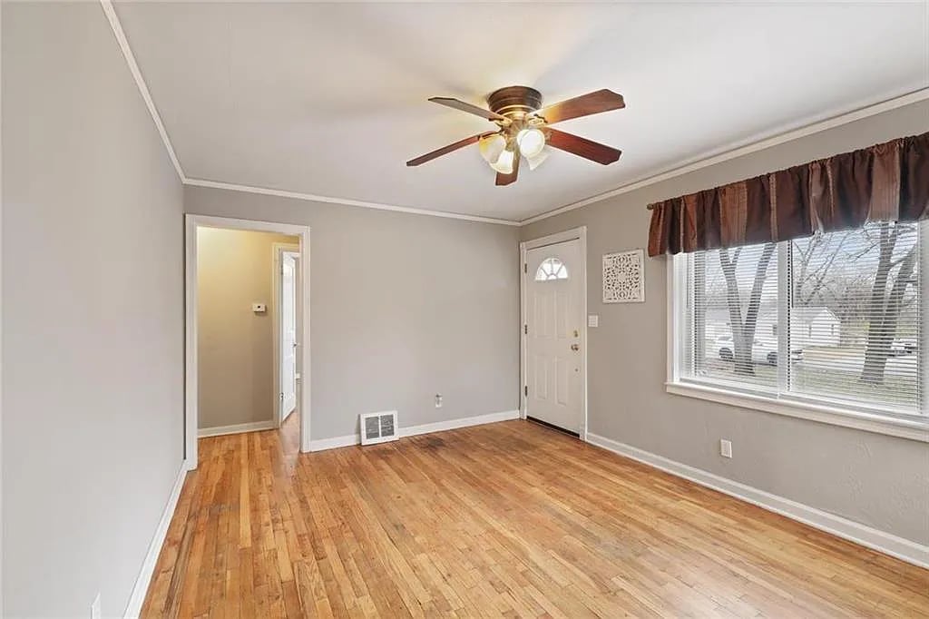 1400 NE 56th Ter