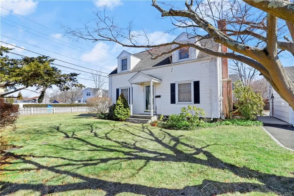 537 South Pine Creek Road