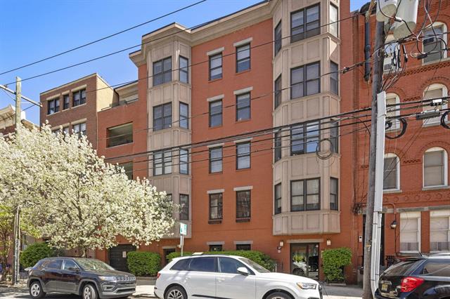 325 Willow Ave #4B