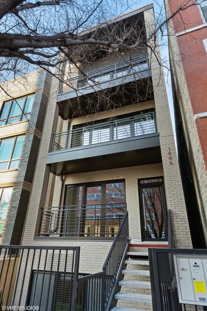 1446 W Chestnut #3