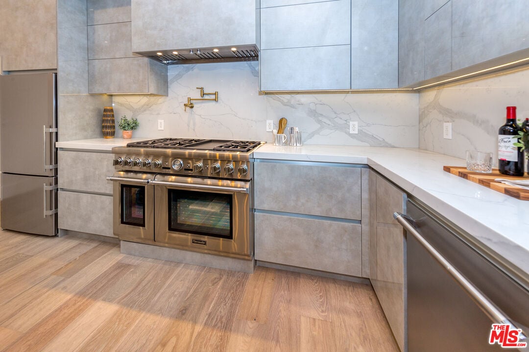 1635 S Sherbourne Dr