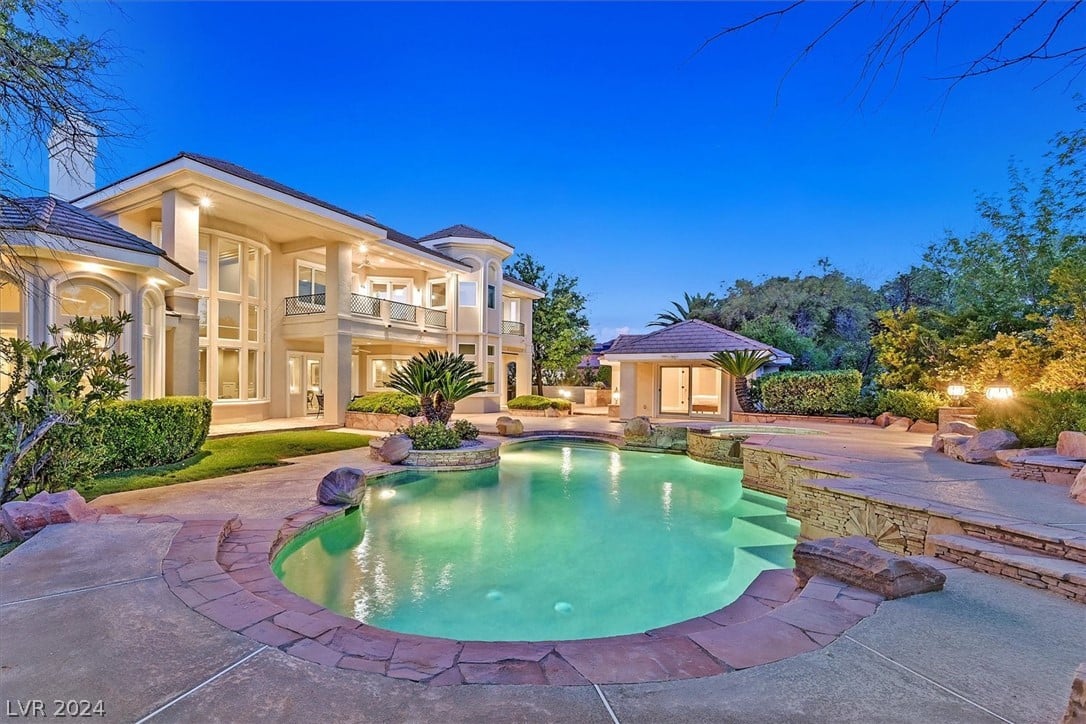 Las Vegas Luxury Communities & Neighborhoods Guide