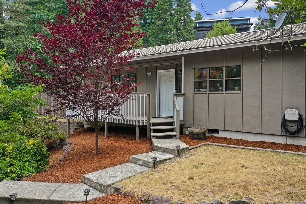 9205 Morning Side Drive NW
