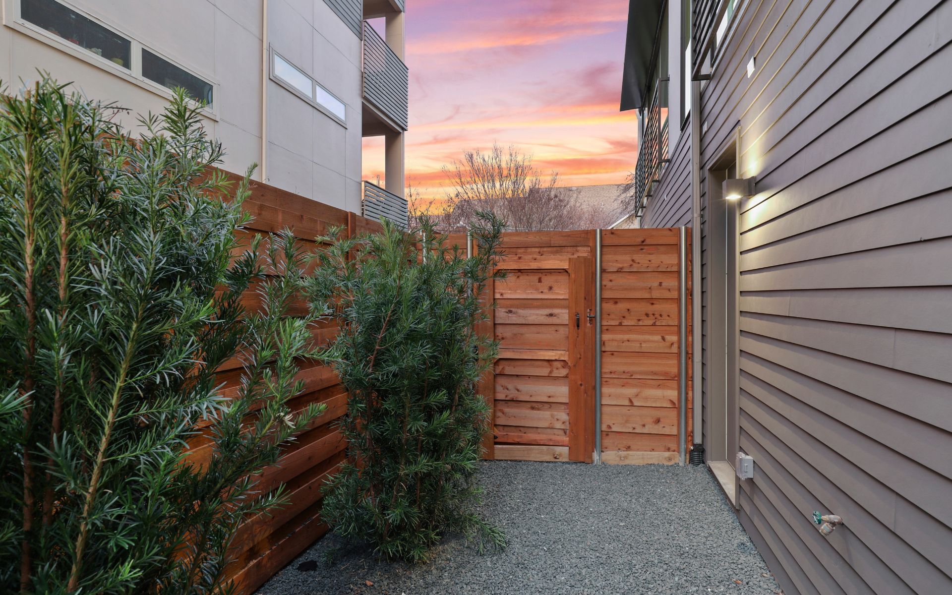 1855 Summit Ave, #103