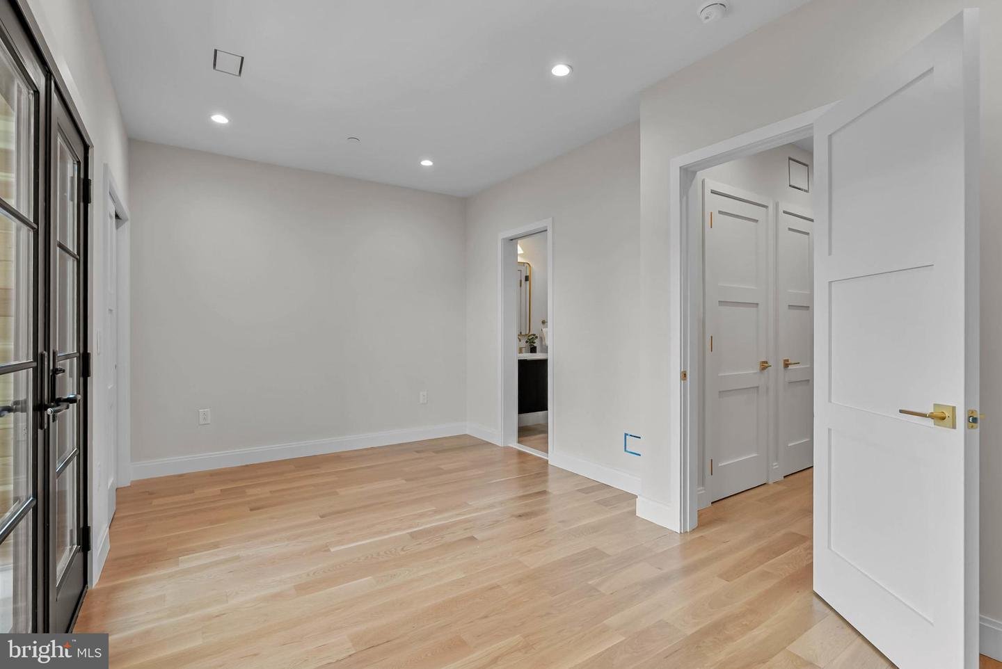 1101 Christian St #5, Philadelphia, PA 19147