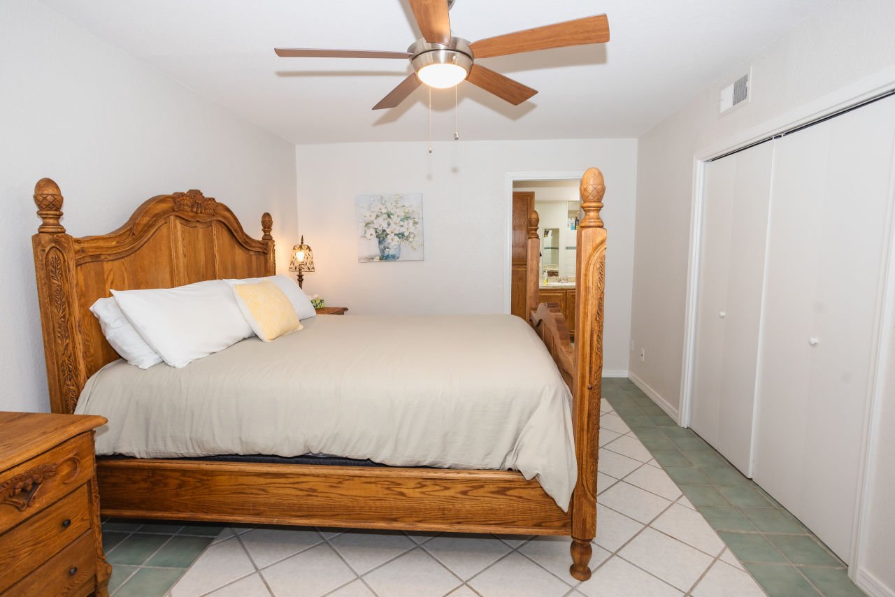 3376 Hornet Bay N