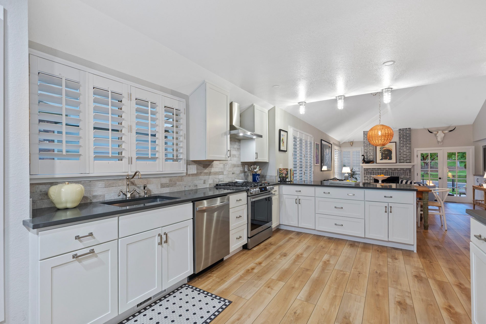 13 Pinyon Pine Road