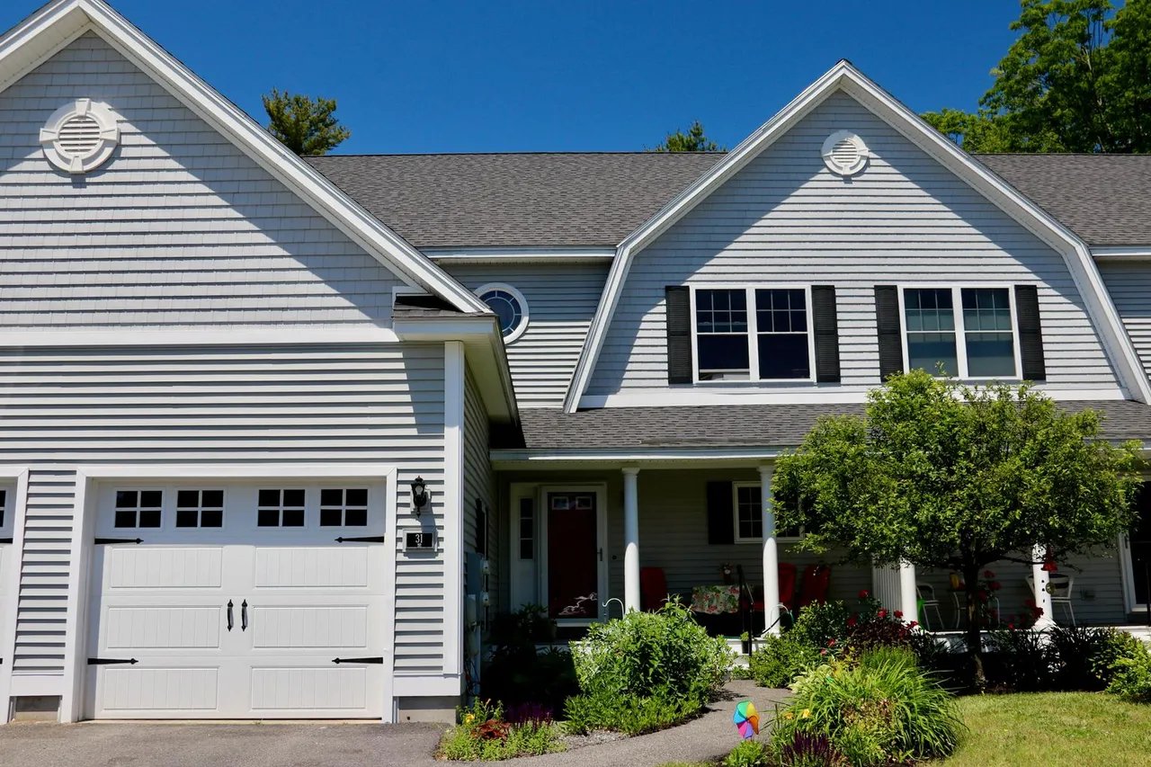 New Condo Listing! 31 Chamberlain Way, Kennebunk, Maine – $615,000