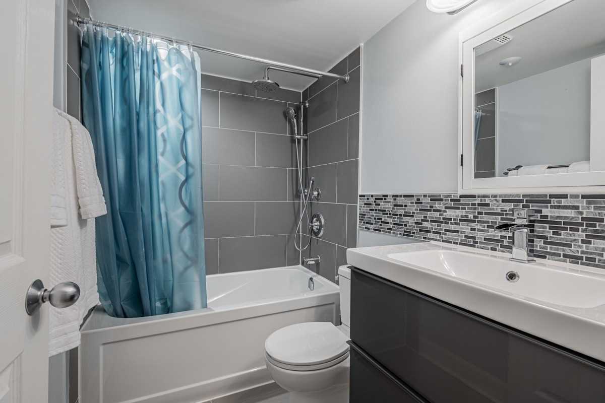 208 Niagara St #45 
