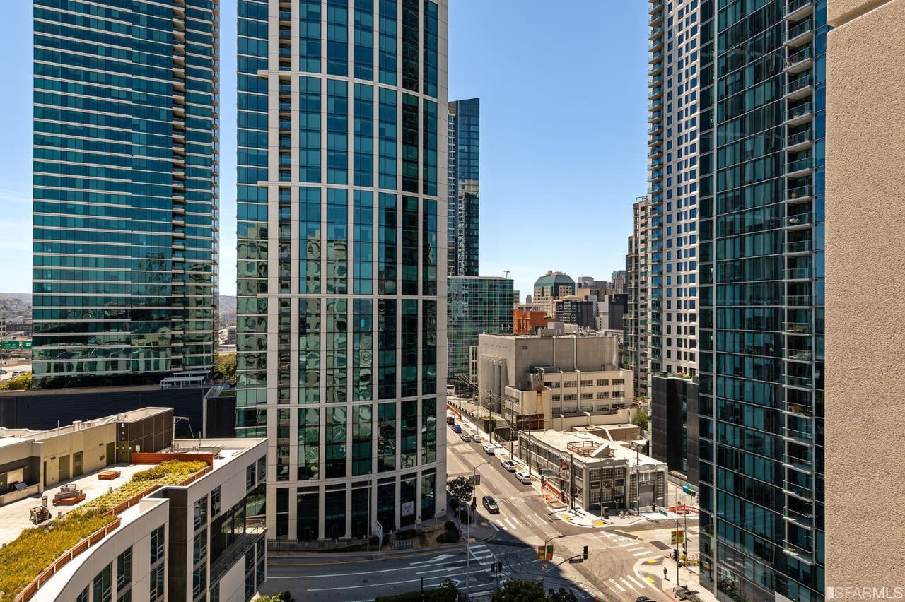 Bridgeview Condominiums at 400 Beale Street in San Francisco, California, showcasing the exterior of this modern residential high-rise.
