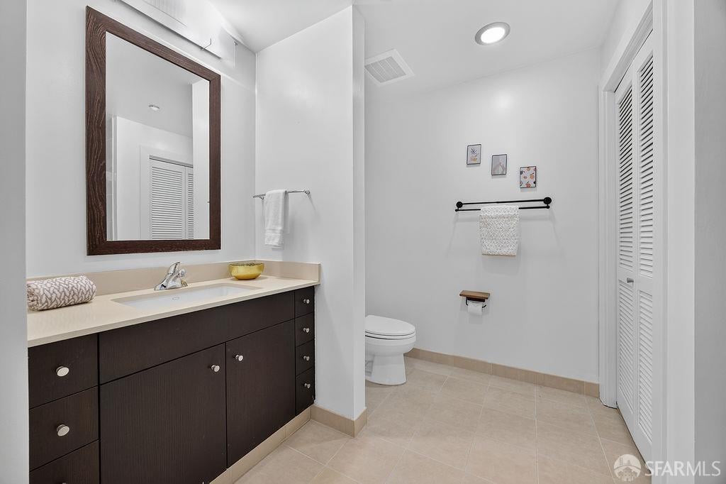585 9th Street #551