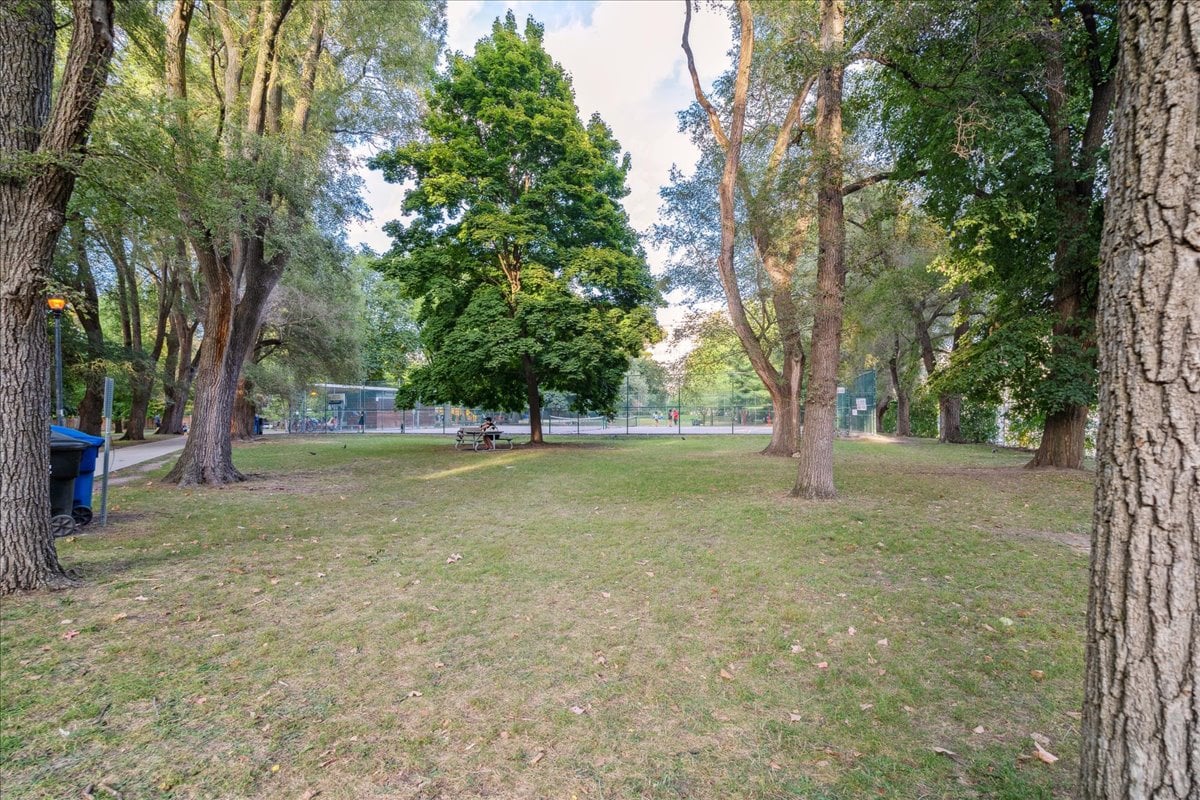 Executive Rental in Forest Hill