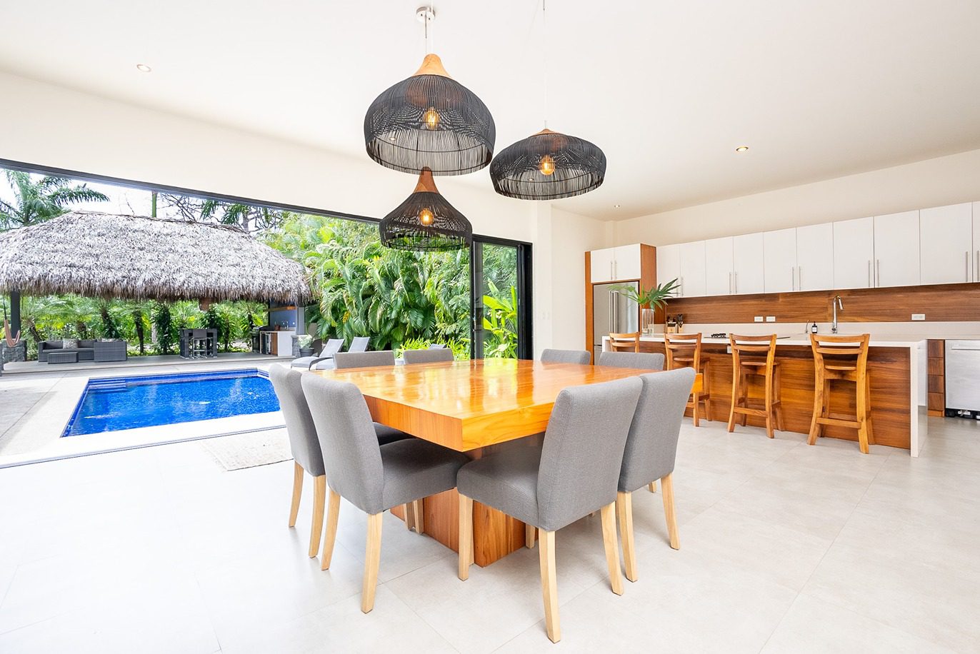 Casa Pacifico | A Luxurious 4-Bed Oasis in Hacienda Pinilla