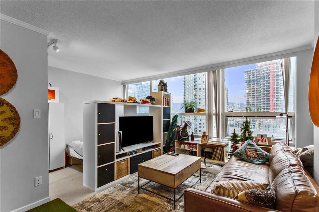 1050 Burrard St, #1606