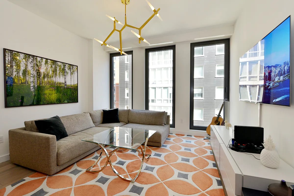 15 Renwick St, #503