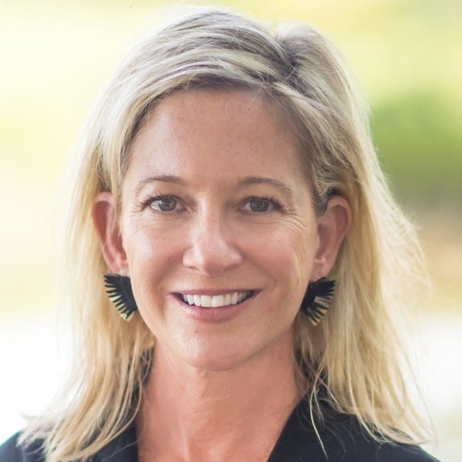 Carolyn Baker Georgetown, SC Real Estate Agent Headshot
