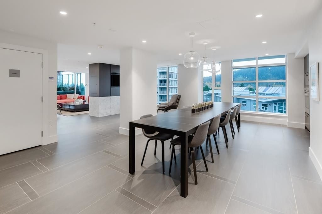 567 Clarke Rd, #505