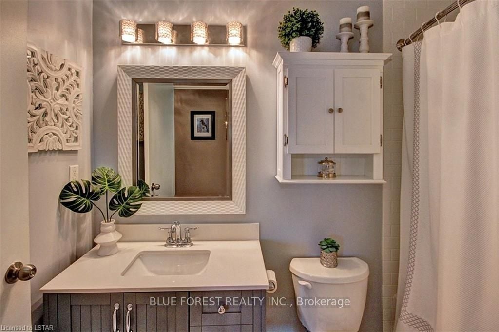 858 Commissioners Rd E 1103