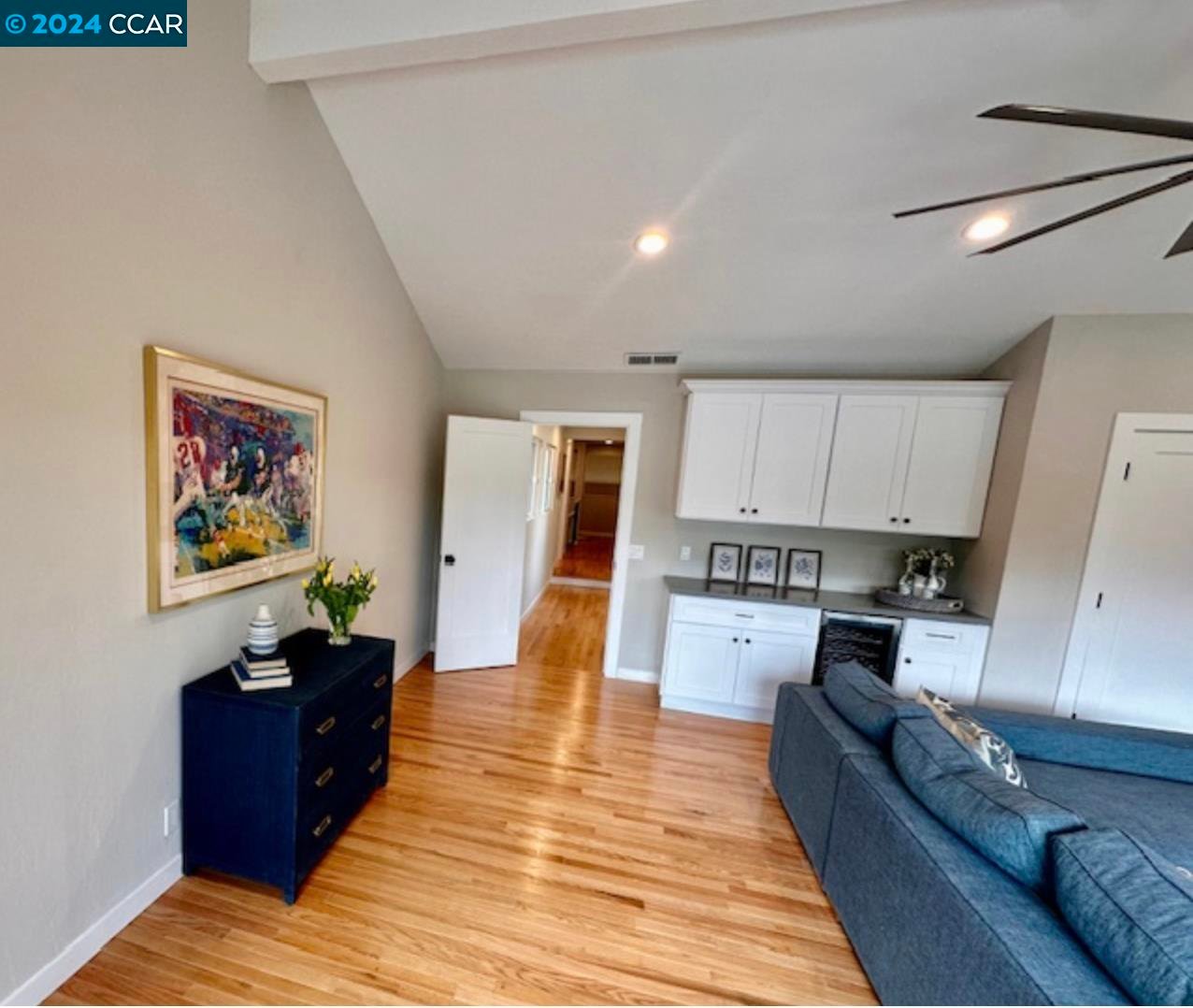 10 Doral Dr