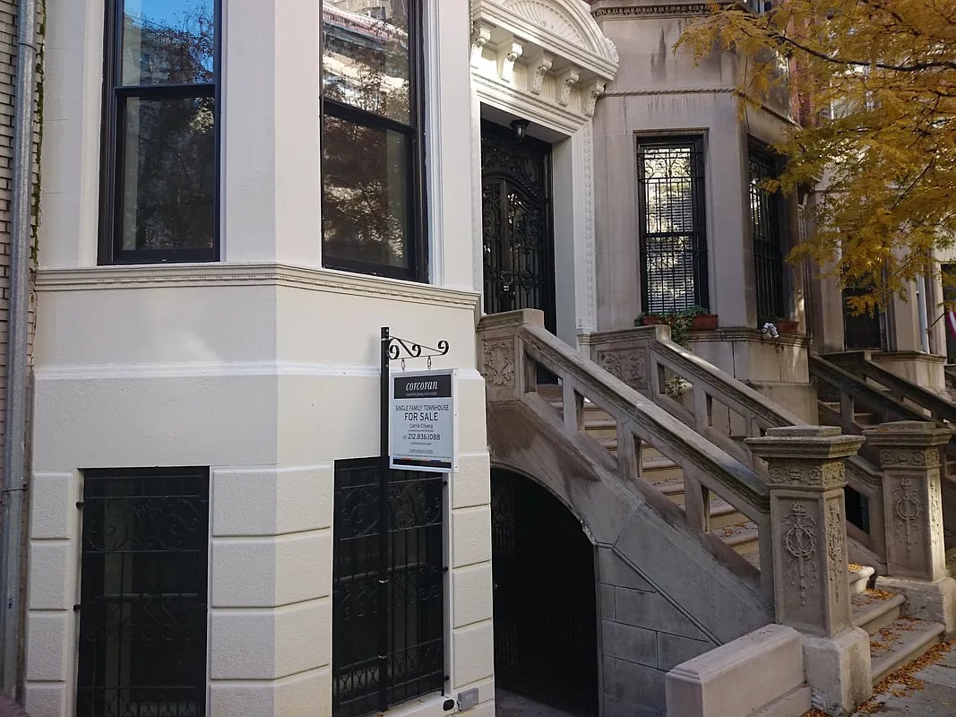 326 W 89th St