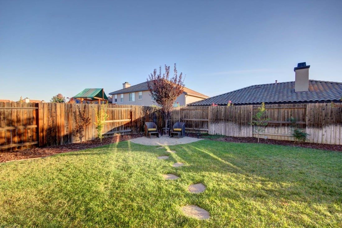 Gorgeous Lincoln 5 Bedroom Home for Sale!