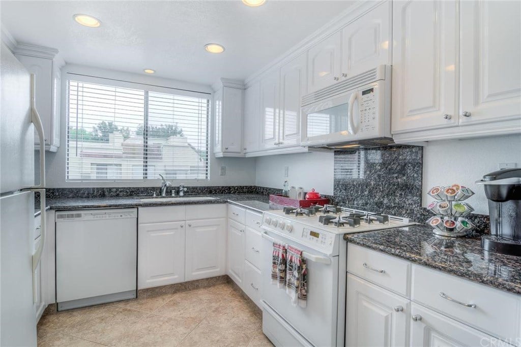57 Largo St