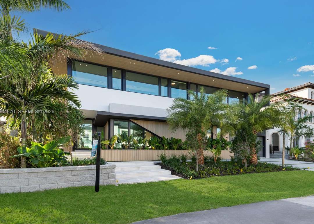 641 Flamingo Dr