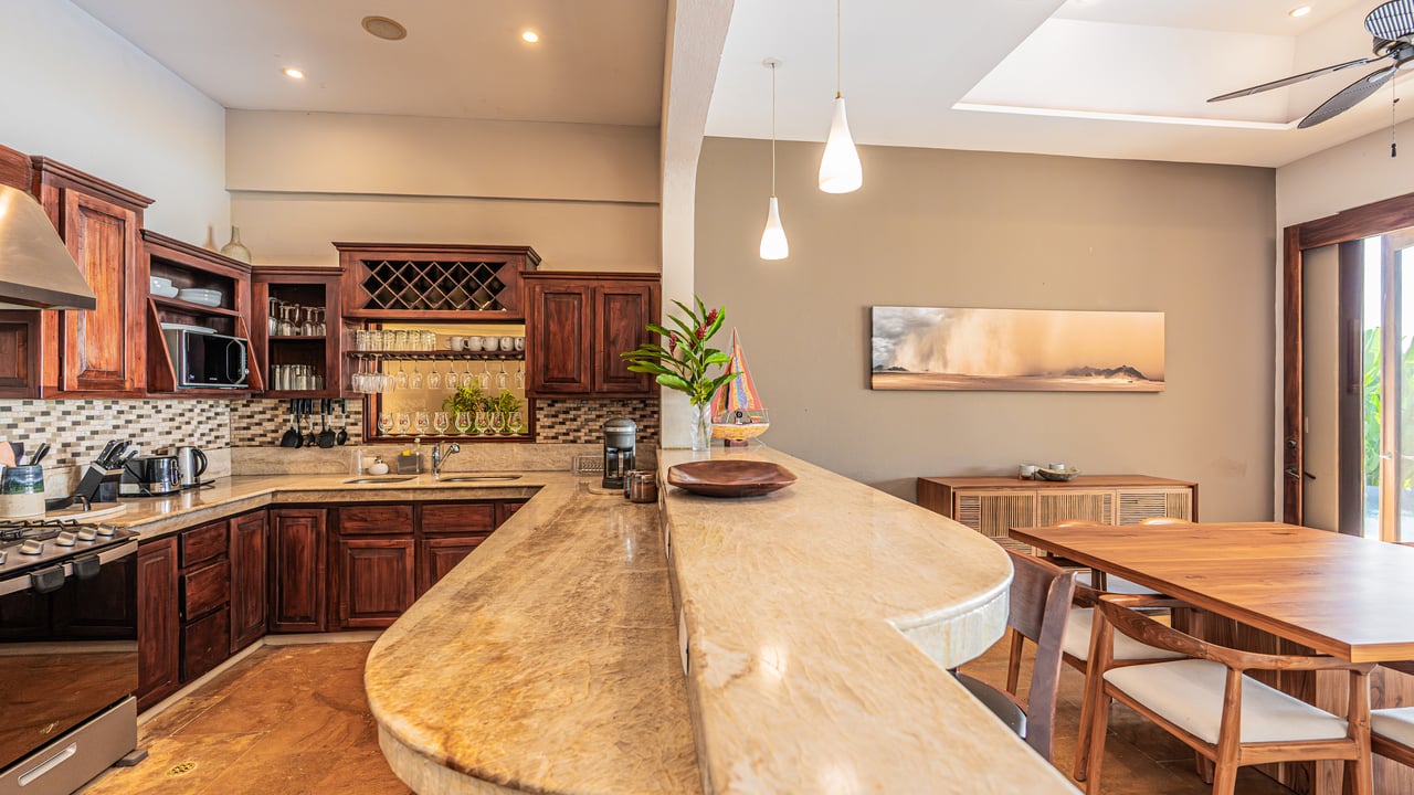 Ocean View Luxury Estate with An Incredible Location in Dominical