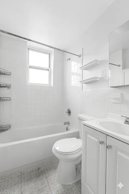 325 East 89th Street 5W