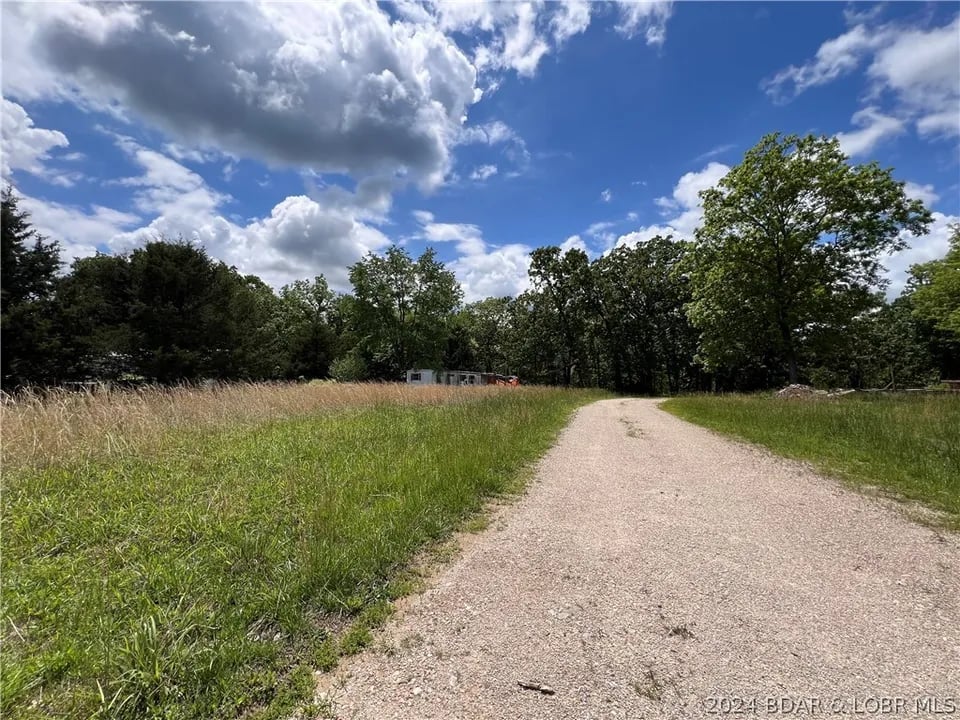 400 Winding Tree Ln