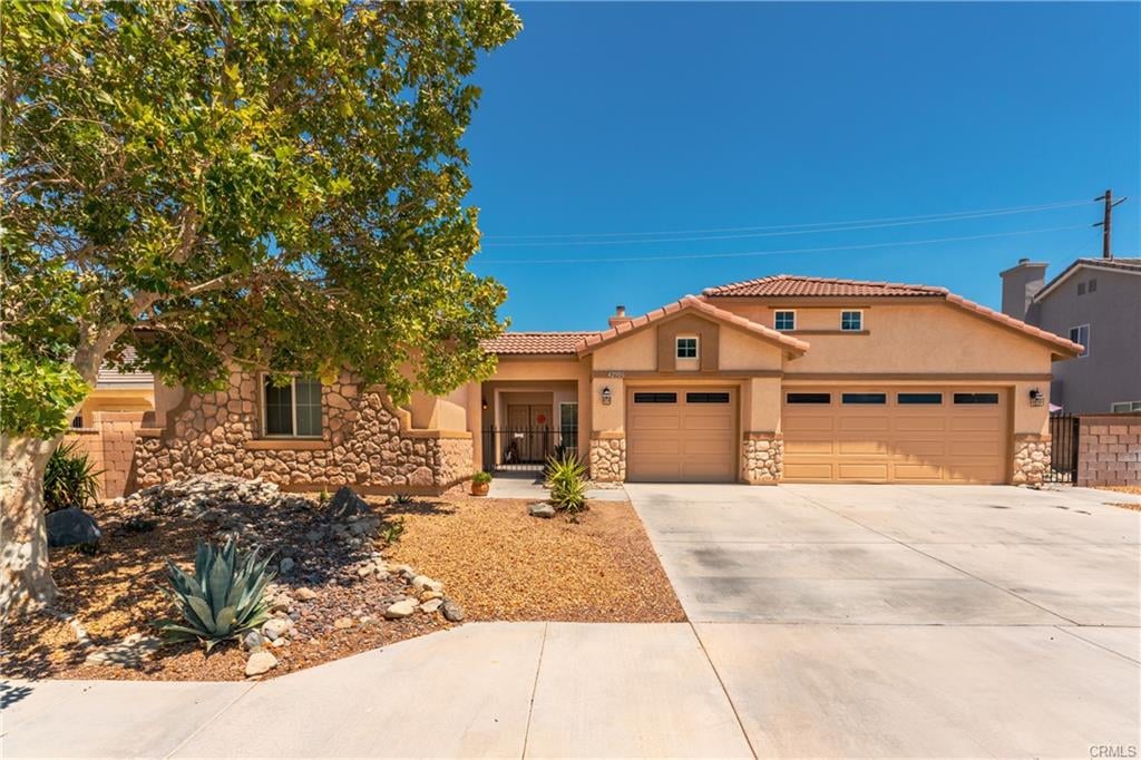 42906 Fairlee Drive, Lancaster, CA 93536