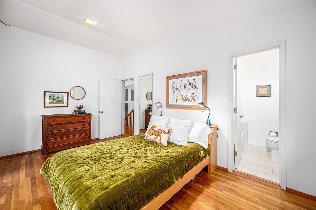 2 Bartram Dr