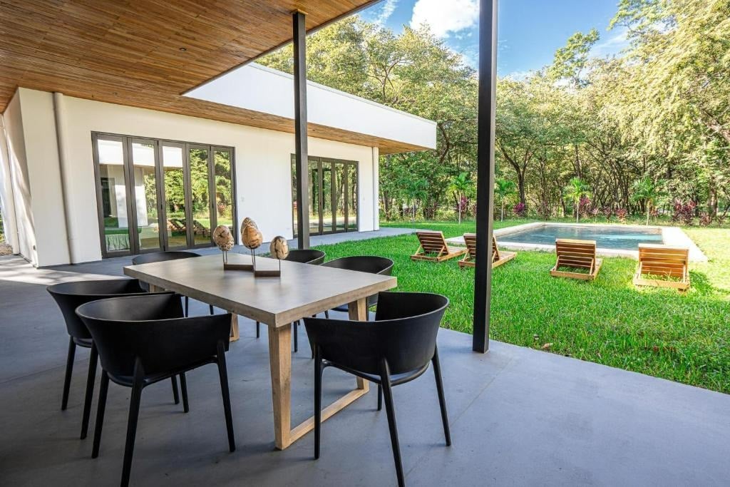 Casa Vista Verde | Contemporary 3-Bed Luxury Home with Pool in Exclusive Catalina Cove