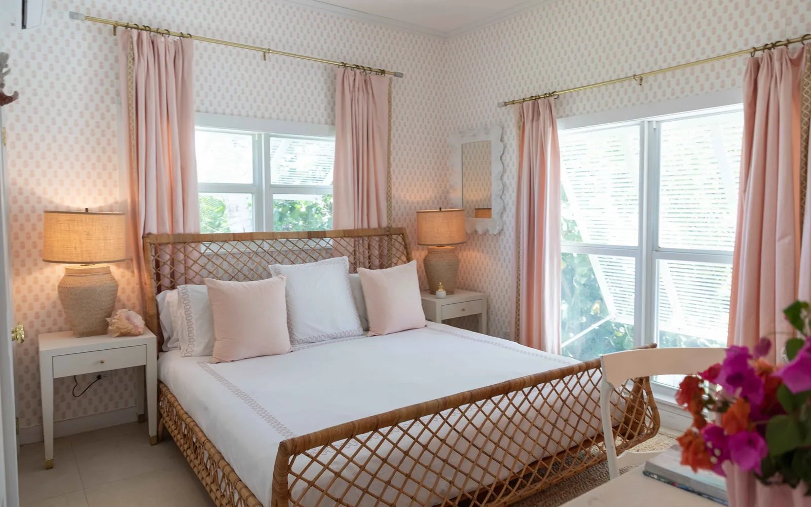 Beautiful Harbour Island Beachfront Villa