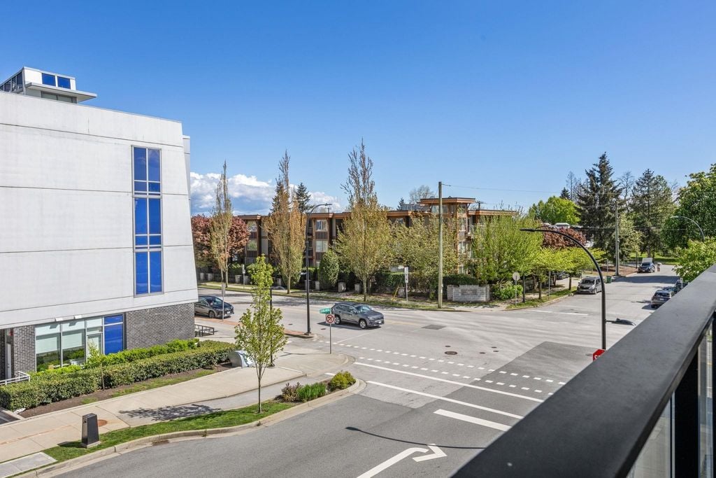 6699 Dunblane Ave, #304