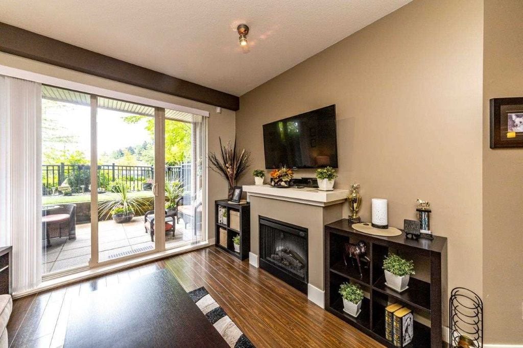 1633 Mackay Ave, #109