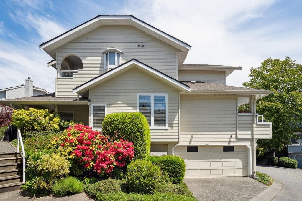 230 Waterleigh Dr