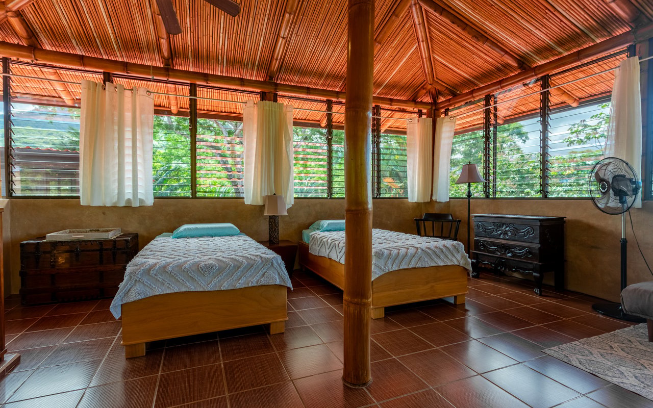 Tropical Getaway with Two Villas and Lush Gardens Near the Heart of Uvita