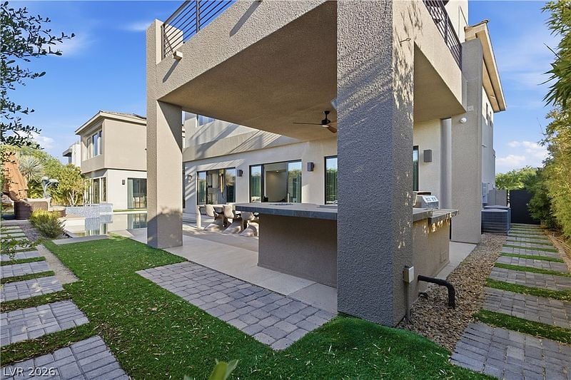 2790 La Bella Ct