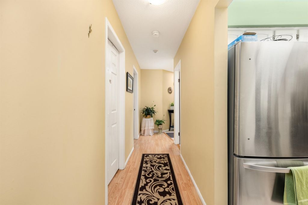 5335 Hastings St, #401