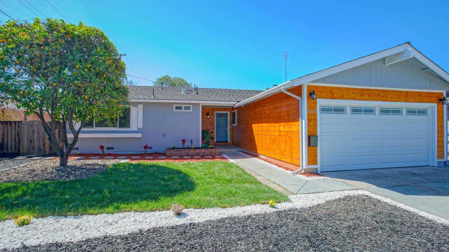 West Rincon Avenue, Campbell